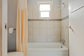 Hotel Bethel - Fort MacLeod, AB