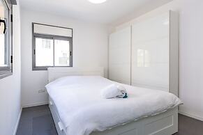 Beautiful Apt by the Beach - 2BDR- TL38