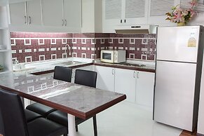 Le Vanvarothai Saladaeng Residence