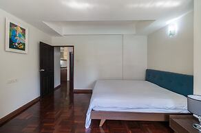 Le Vanvarothai Saladaeng Residence