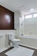 Le Vanvarothai Saladaeng Residence