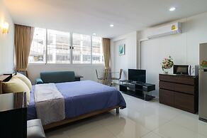 Le Vanvarothai Saladaeng Residence