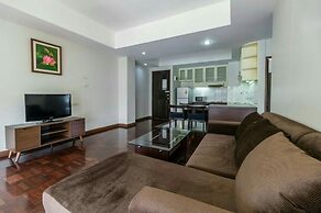 Le Vanvarothai Saladaeng Residence