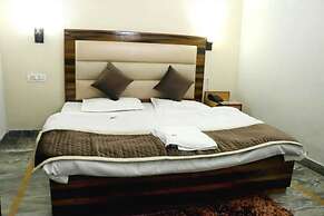 Hotel 4 U Rishikesh - Hostel