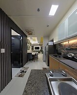 Condo 101 Newport Boulevard