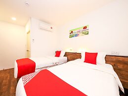 OYO 836 Mandurah Room & Cafe