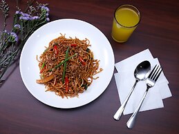 OYO 836 Mandurah Room & Cafe