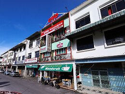 OYO 836 Mandurah Room & Cafe