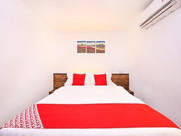 OYO 836 Mandurah Room & Cafe