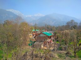 Highland Village Resort