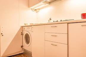 Fenice Backstage over Canal