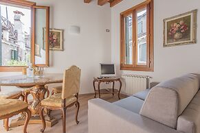 Venezia - Calle Campanile 3076