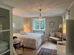 Engsholms Slott - Adults Only