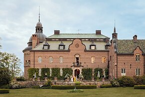 Engsholms Slott - Adults Only