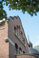 Engsholms Slott - Adults Only