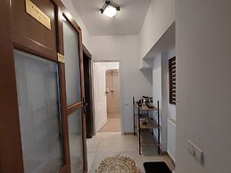 Casa Roth Apartments