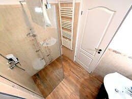 Casa Roth Apartments