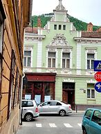 Casa Roth Apartments