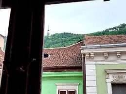 Casa Roth Apartments