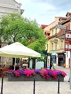 Casa Roth Apartments