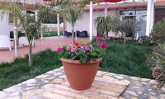 Apollonion Country House