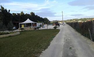 Apollonion Country House