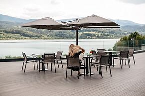 Lake Hill Resort & Spa