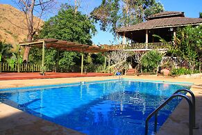 The Hub Erawan Resort