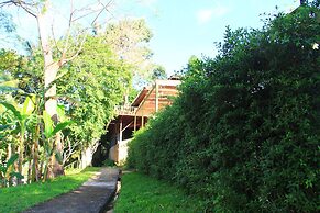 The Hub Erawan Resort