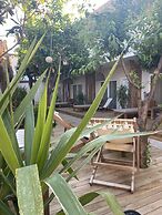 Kalia Beach Hotel Side