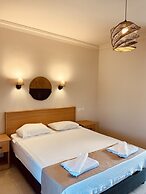 Kalia Beach Hotel Side