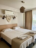 Kalia Beach Hotel Side