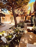 Kalia Beach Hotel Side