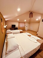 Kalia Beach Hotel Side