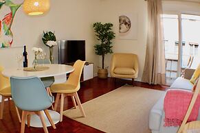 Apartment Balcony and River View in Alfama