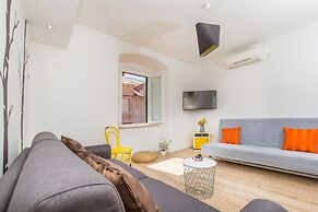 Apartment & Room Joy