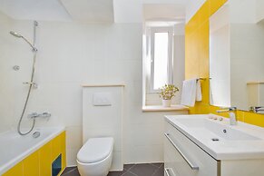 Apartment & Room Joy