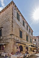 Apartment & Room Joy