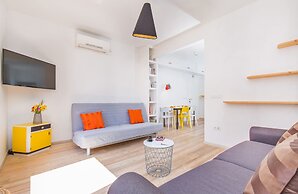 Apartment & Room Joy