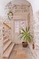 Apartment & Room Joy