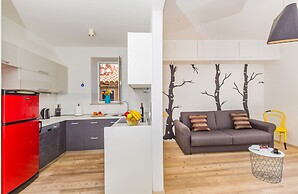 Apartment & Room Joy