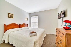 4 Br Pool Home with Spa in Aviana