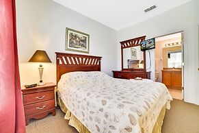 4 Br Pool Home with Spa in Aviana