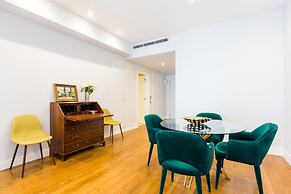 Your Home in Palácio do Bairro Alto