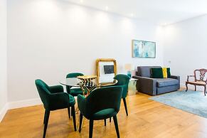 Your Home in Palácio do Bairro Alto