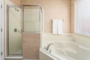 6 Br Pool and Spa Home in Aviana Resort