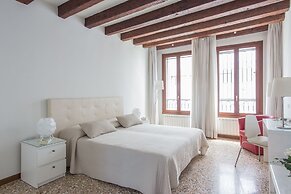 Venezia - Calle della Regina 752b