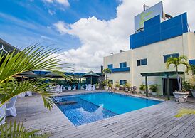 Golden House Hotel & Restaurant