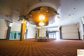 Golden House Hotel & Restaurant