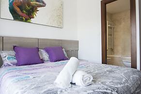 EnjoyGranada LUJO Piscina y Parking